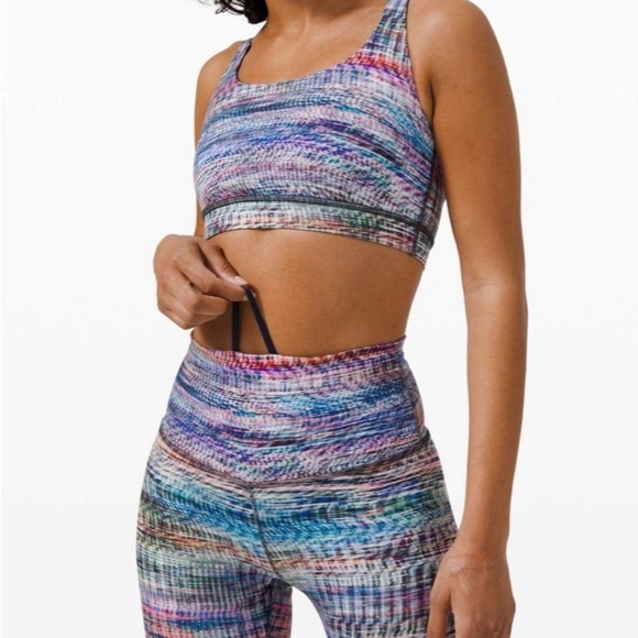 Lululemon sz 6 Wunder Train High-Rise Tight 25"
Digital Oasis White Multi VGUC - Picture 5 of 14